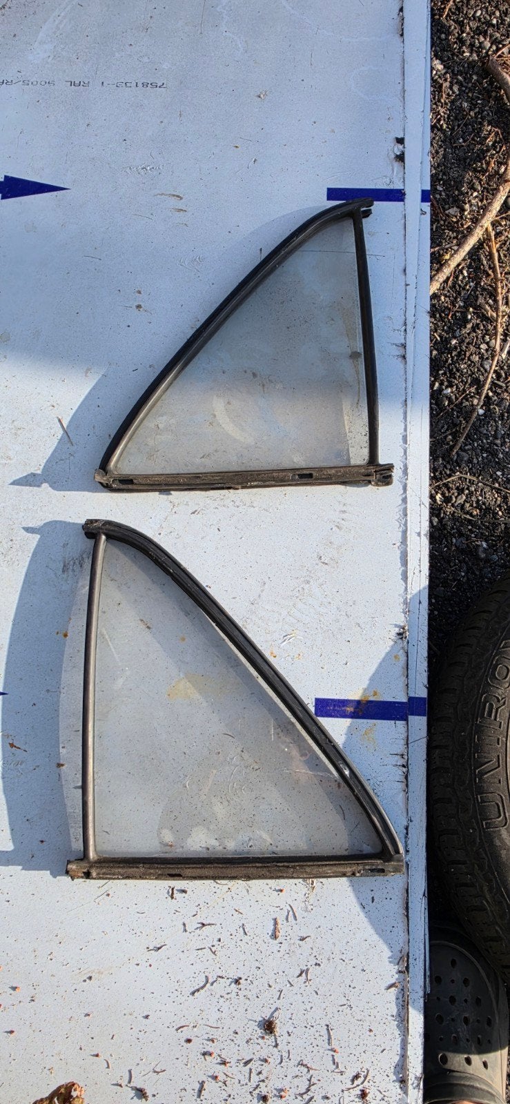 Zij ruiten met rubbers mercedes w123, Ophalen