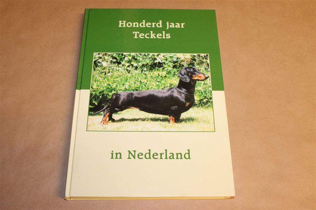 100 jaar Teckels in NL— Gesigneerd — Jubileumboek NTC, 2003, Boeken, Dieren en Huisdieren, Ophalen of Verzenden, Zo goed als nieuw