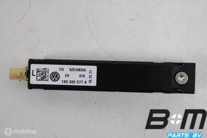 Antenneversterker VW Up! 1S0035577A, Auto diversen, Autoradio's, Gebruikt