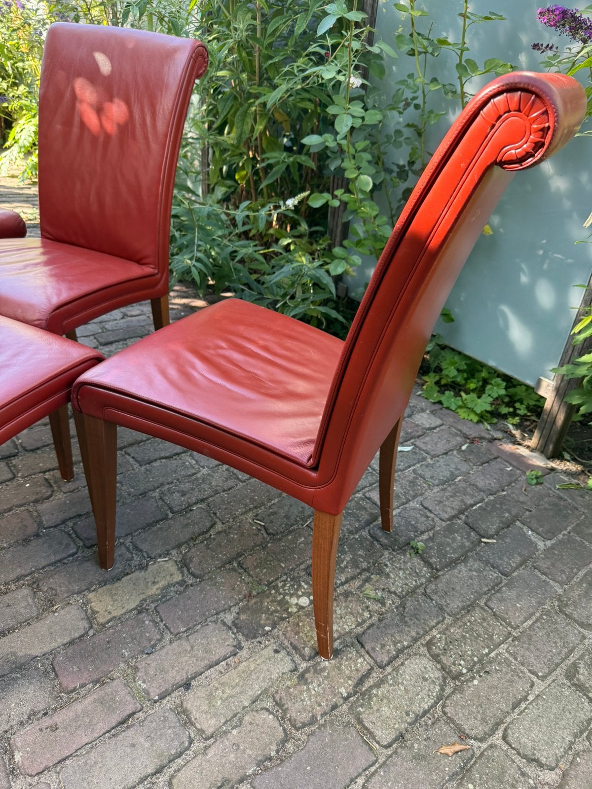 4x Poltrona Frau Vittoria eetkamerstoelen mooie staat, Gebruikt, Vier, Klassiek. Tijdloos. Chique. Vintage. Italiaans, Rood