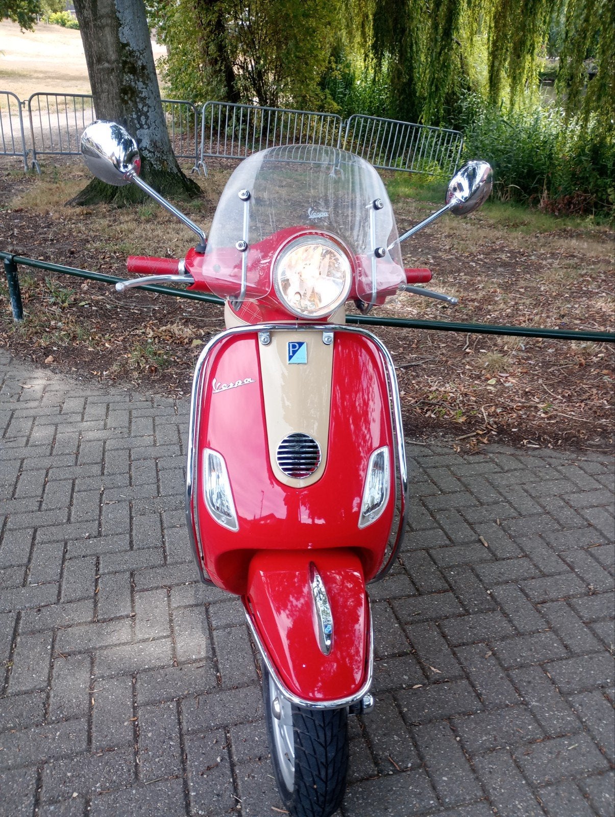 vespa lx 50, Fietsen en Brommers, Scooters | SYM, Ophalen, Overige modellen, Zo goed als nieuw, Benzine