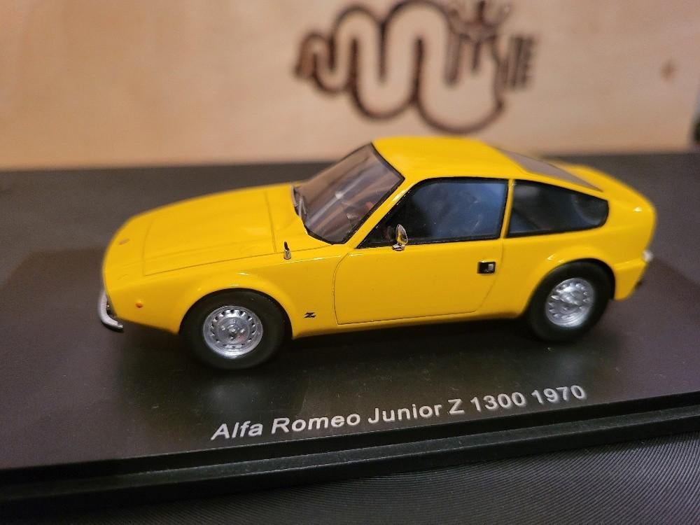 Spark 1/43 Alfa Romeo Junior Zagato 1300 1970, Ophalen of Verzenden, Zo goed als nieuw, Auto, Overige merken