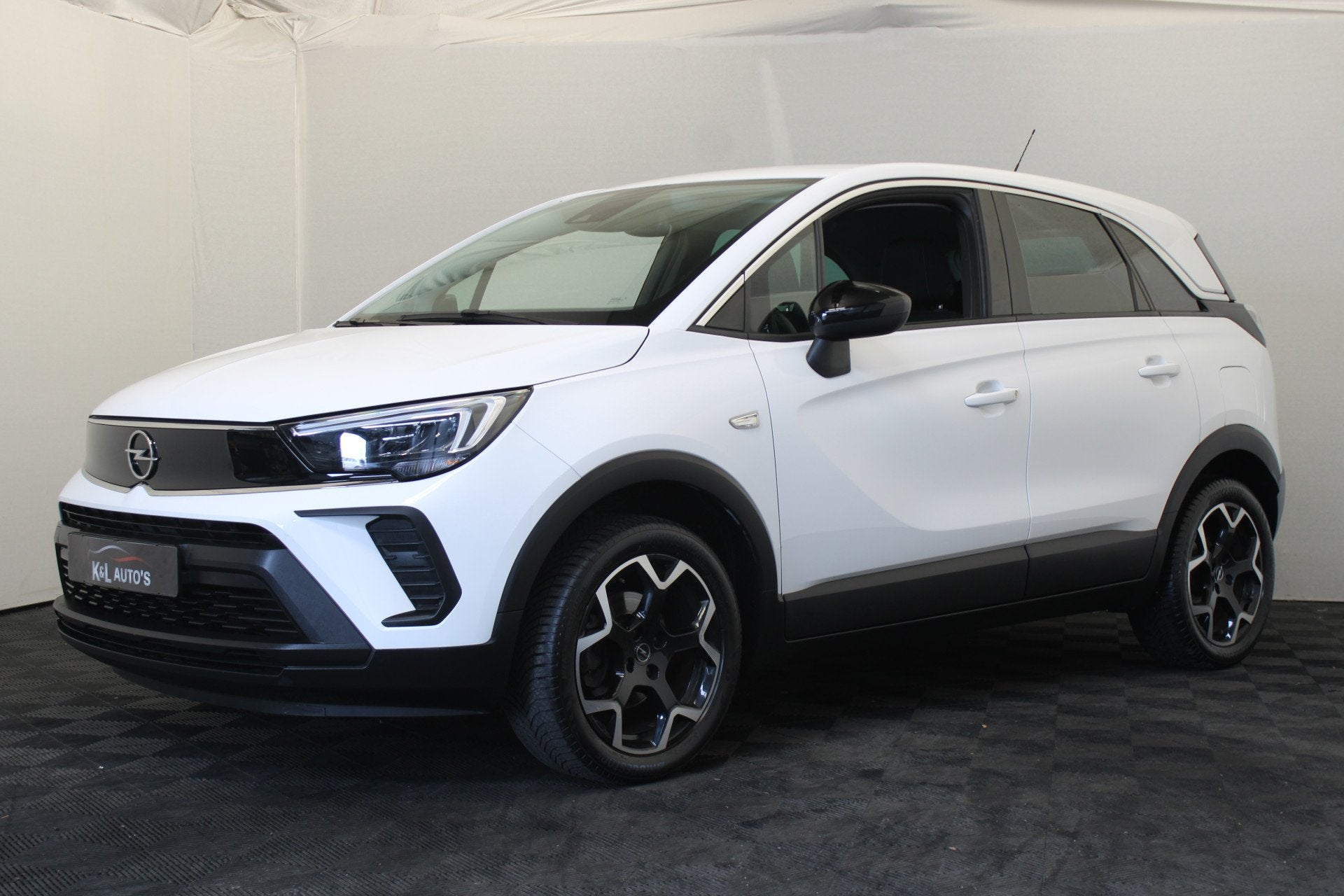 Opel Crossland 1.2 Turbo Elegance (bj 2023), Auto's, Gebruikt, 1199 cc, Wit, Bedrijf