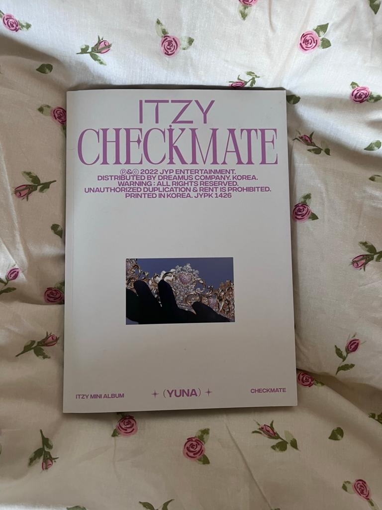 ITZY CHECKMATE Mini Album, Ophalen of Verzenden, Zo goed als nieuw, Pop