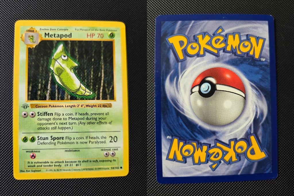 Metapod Base Set First Edition Near Mint, Ophalen of Verzenden, Zo goed als nieuw, Losse kaart