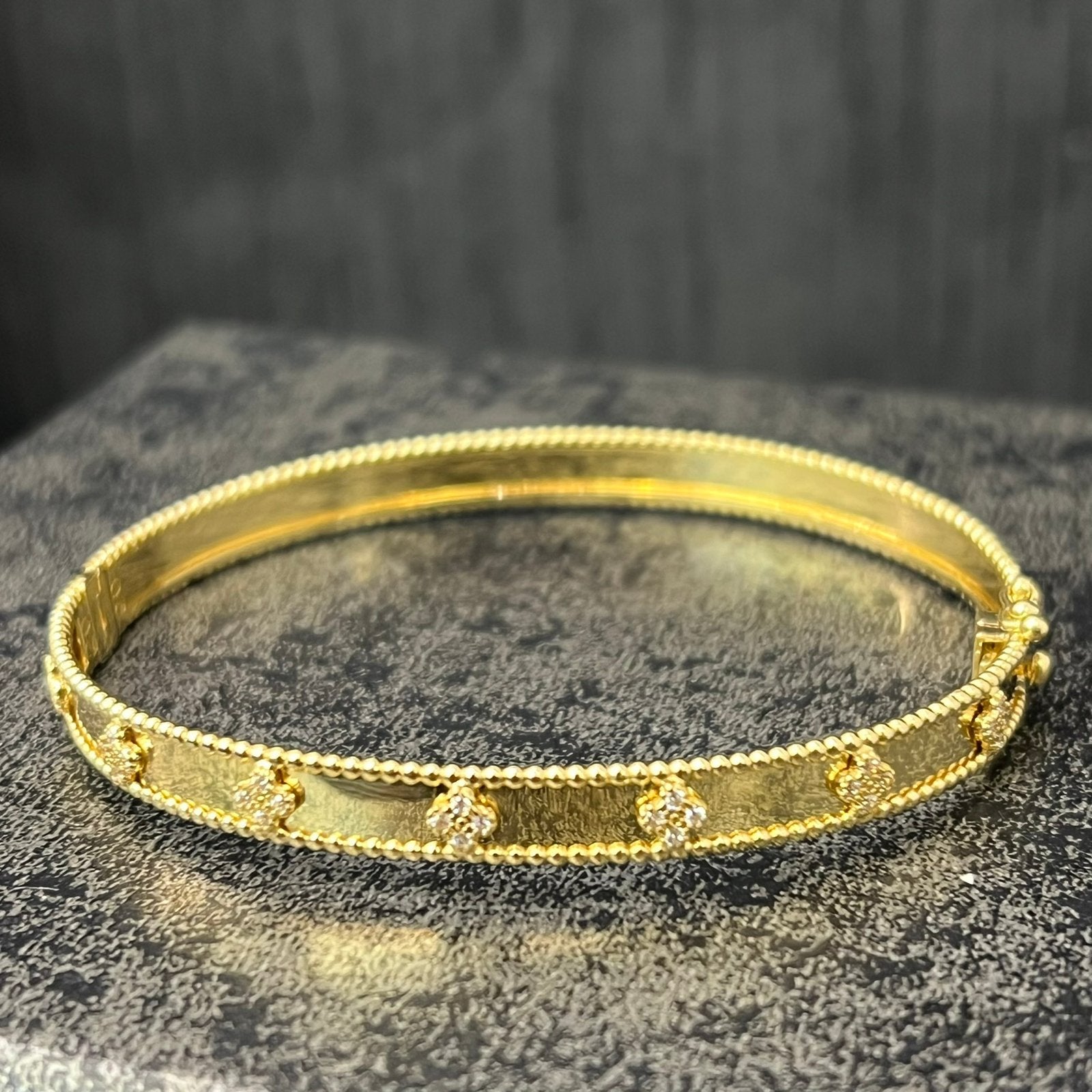 18 karaat gouden armband prachtig model, Ophalen of Verzenden, Nieuw, Goud