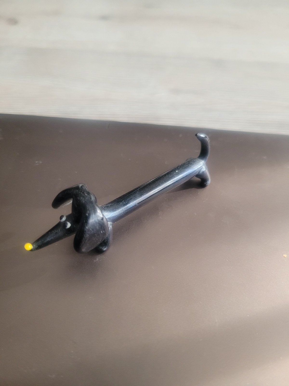 Glazen Teckel Beeldje - Zwart met Gele Neus, Ophalen, Zo goed als nieuw, Hond of Kat, Beeldje of Figuurtje