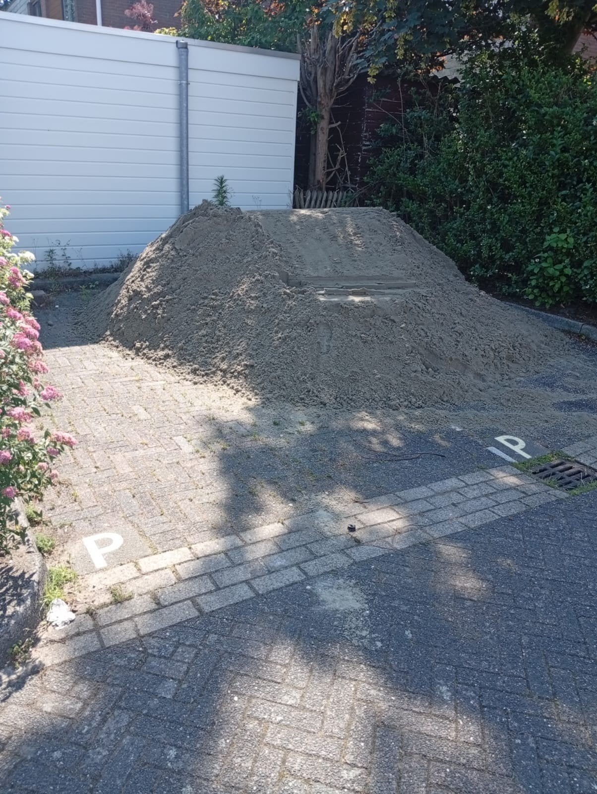 Ophoogzand 2a3 m3 gratis, Ophalen, Ophoogzand