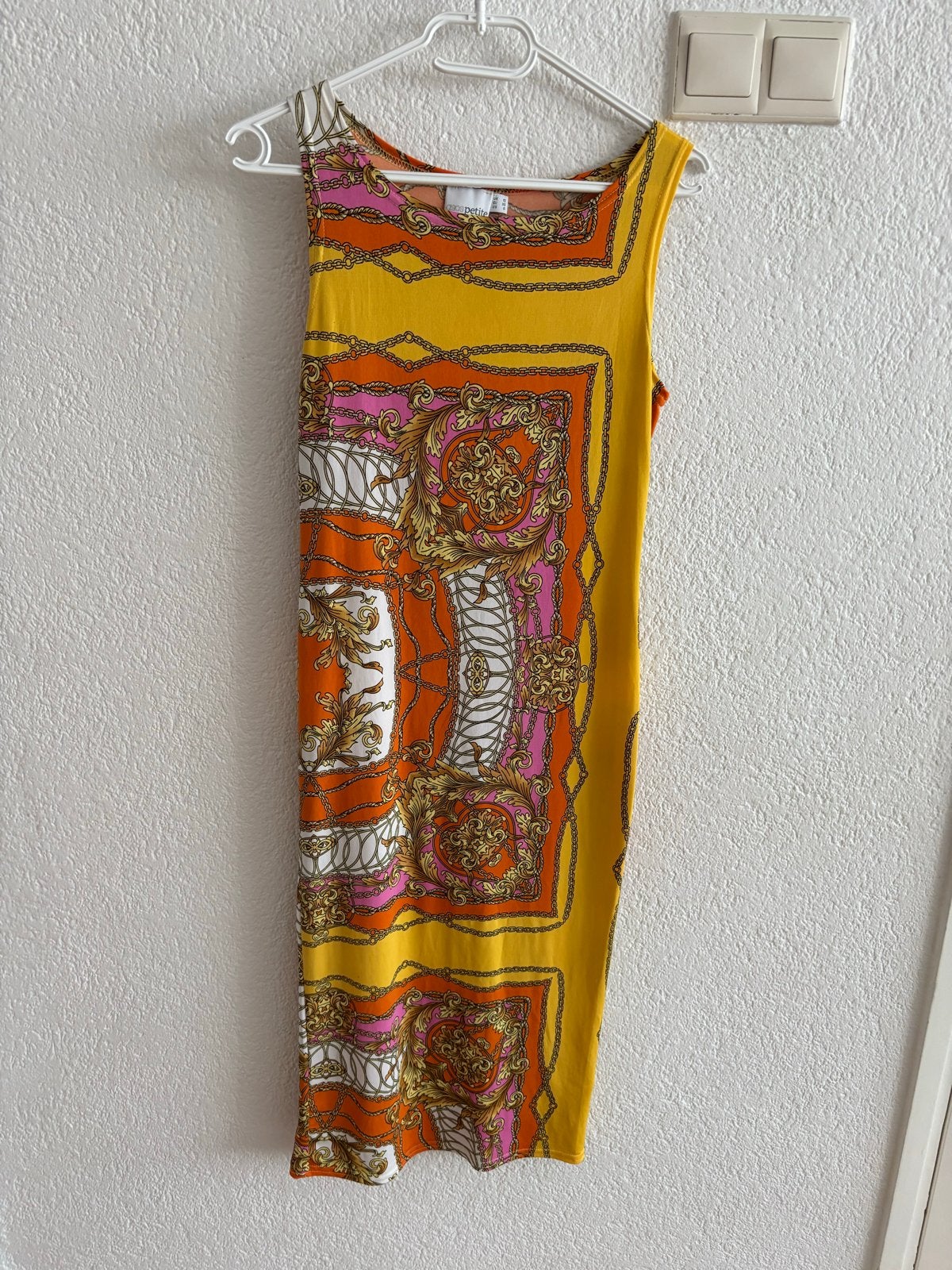Versace-stijl jurk met barokprint, Maat 38/40 (M), Geel, Ophalen of Verzenden, Zo goed als nieuw