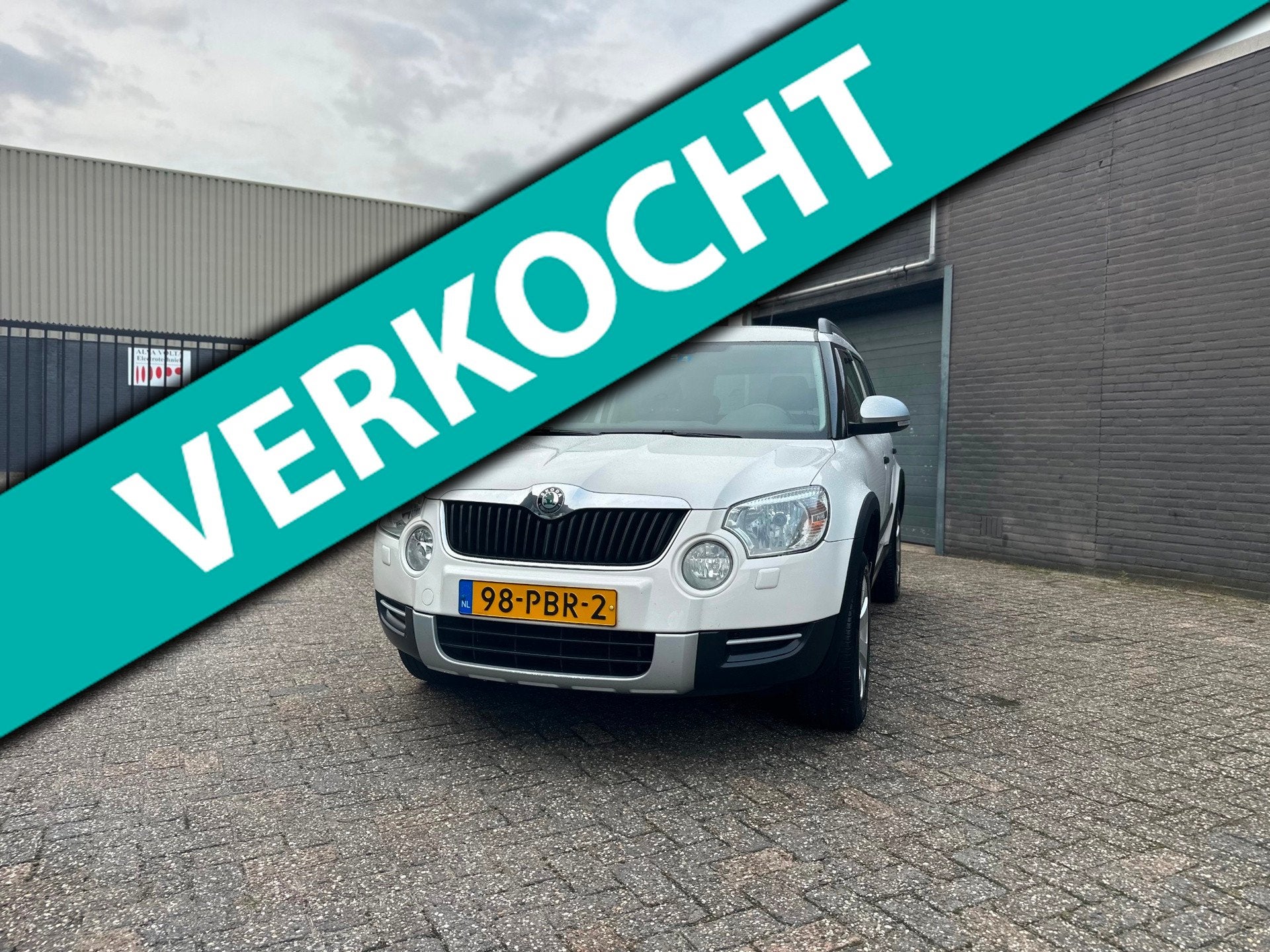 Skoda Yeti 1.2 TSI Active Plus Airco Cruise Elek Pakket LM-W, Auto's, Voorwielaandrijving, Euro 5, Stof, Gebruikt