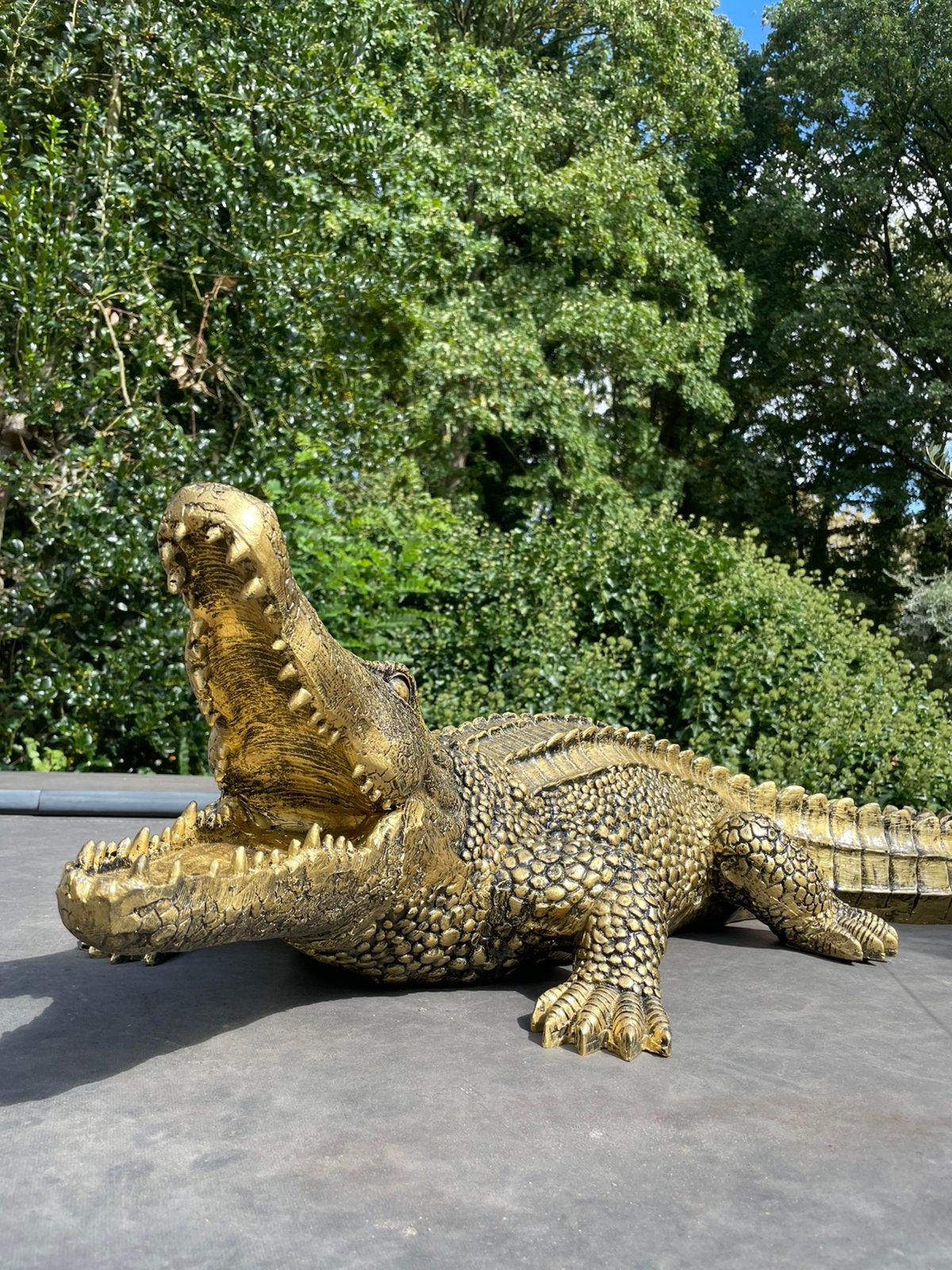 Krokodil goud beeld vijver zwembad jacuzzi tuin terras, Ophalen, Nieuw, Kunststof, Dierenbeeld