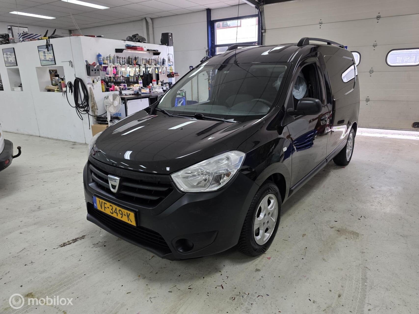 Dacia Dokker 1.5 dCi 90 Airco Radio Trekhaak, Auto's, Dacia, Euro 5, Gebruikt, 4 cilinders