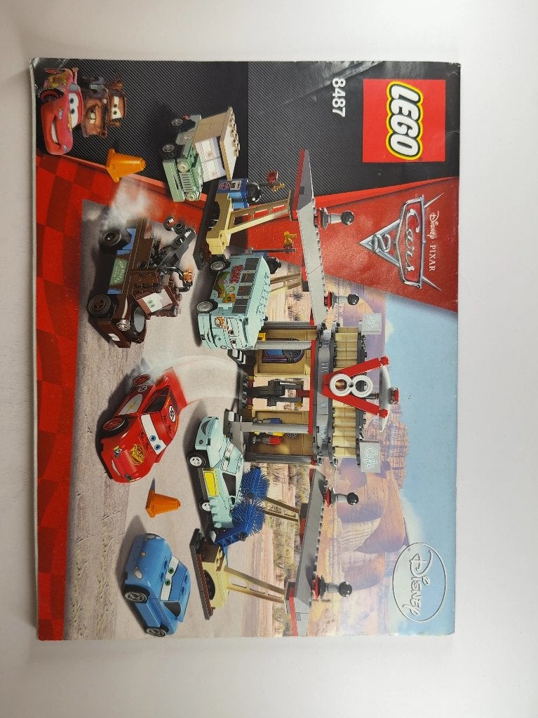 LEGO Cars 8487 (Instructions) for Set 8487 Flo's V8 Café {Ca