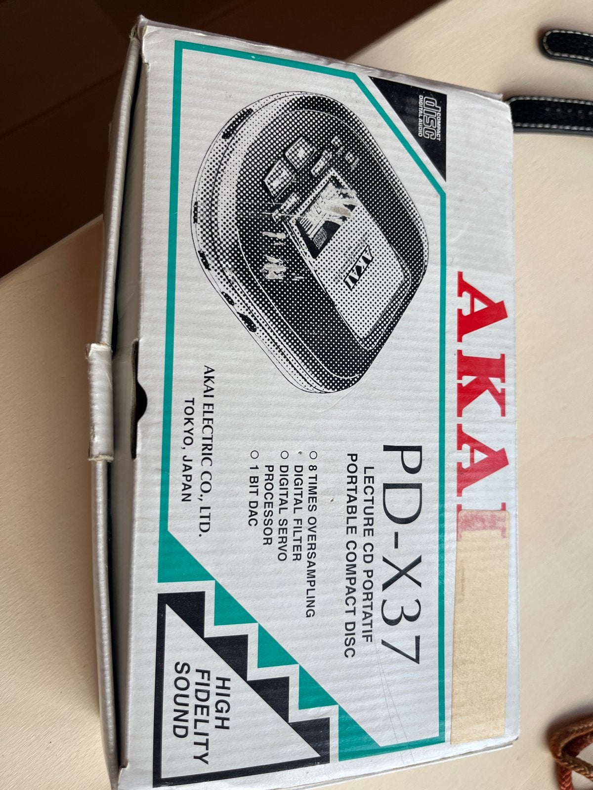 Akai PD-X37 Draagbare CD-speler met adapter en oordopjes, Ophalen of Verzenden, Nieuw, Overige merken, Draagbaar