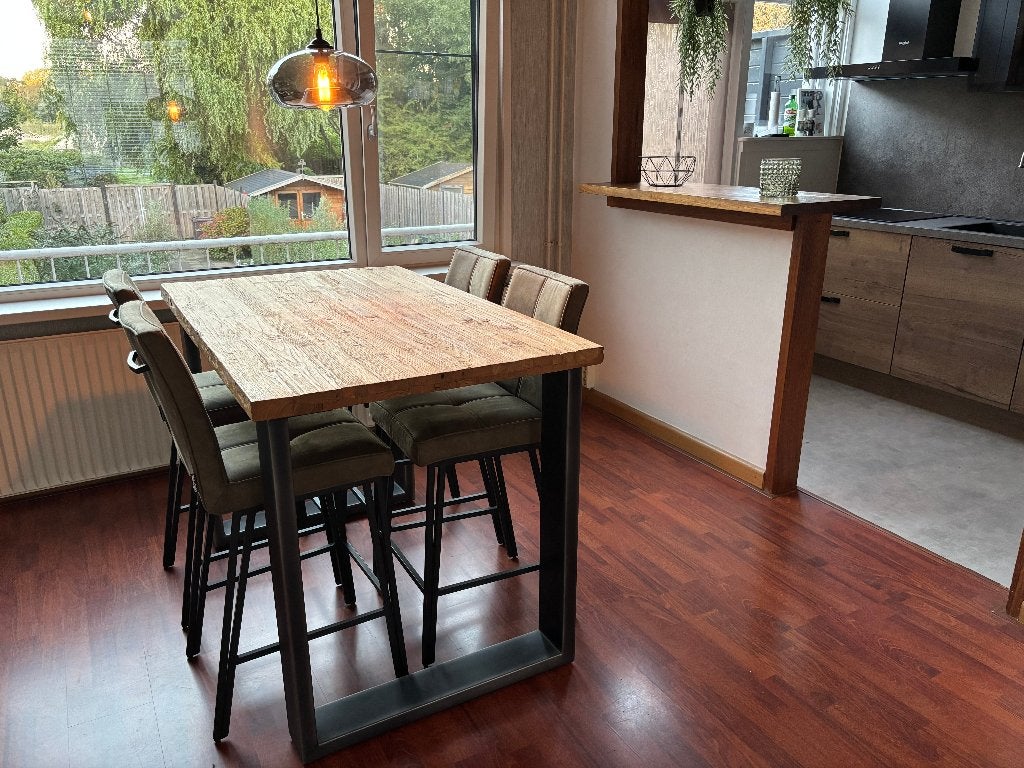 Industriële Bartafel + 4 Barkrukken, Ophalen, Gebruikt