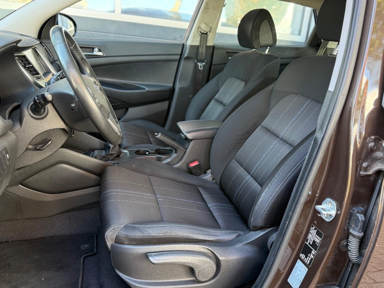 Hyundai Tucson 1.6T-GDI COMFORT (bj 2017), Auto's, Gebruikt, 1591 cc, Bruin, Handgeschakeld