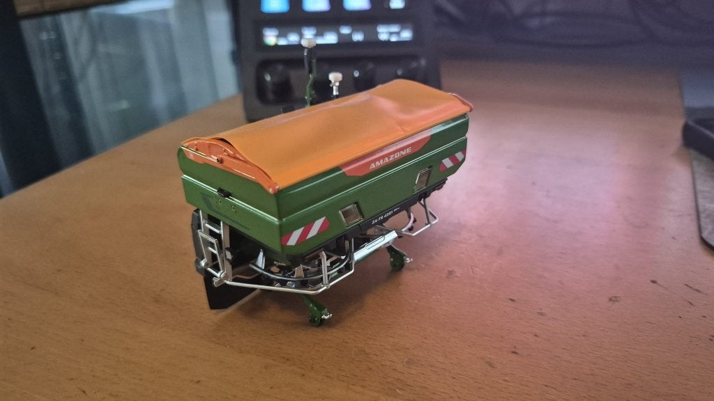Amazone kunstmeststrooier 1:32, Ophalen of Verzenden, Zo goed als nieuw, Tractor of Landbouw, Overige merken