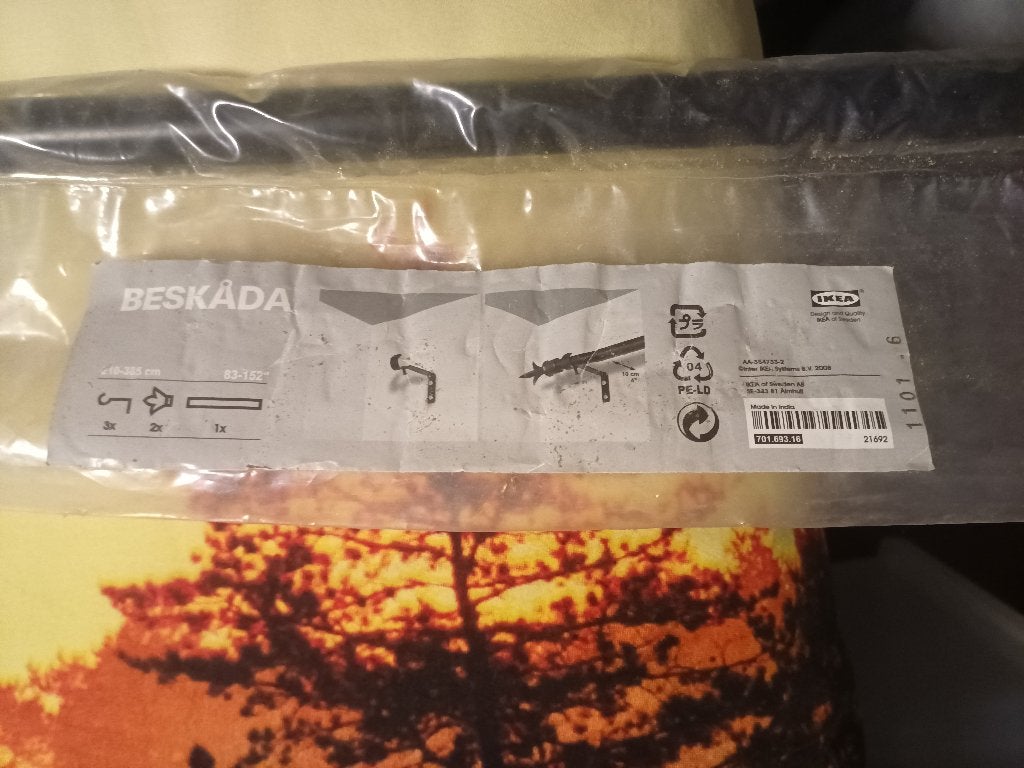 IKEA BESKÅDA uitschuifbare gordijnroedeset, Huis en Inrichting, IKEA, Ophalen of Verzenden, Nieuw, Zwart