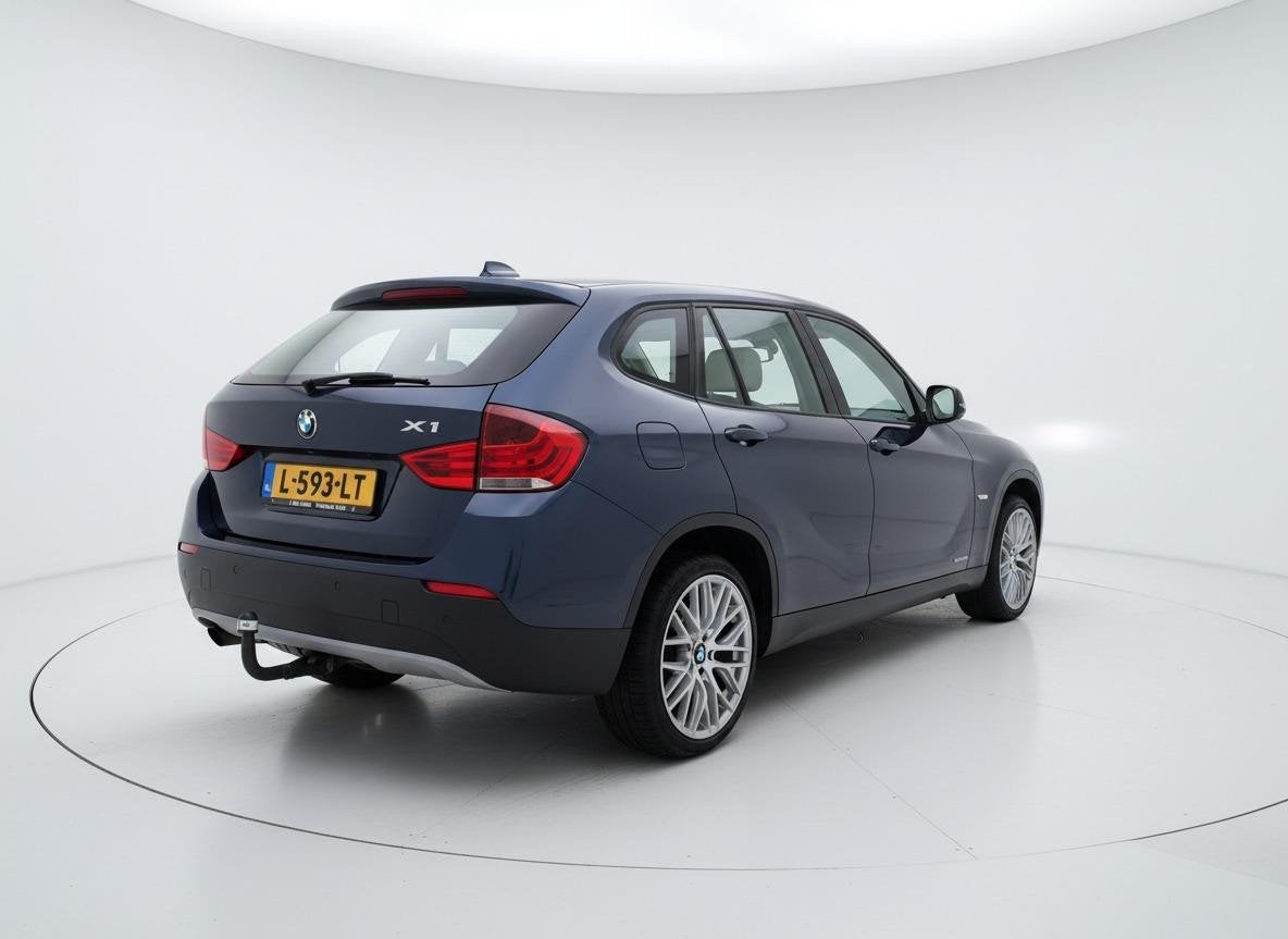 BMW X1 sDrive18i Executive AUT LEER CRUISE, Euro 5, Achterwielaandrijving, 4 cilinders, 150 pk