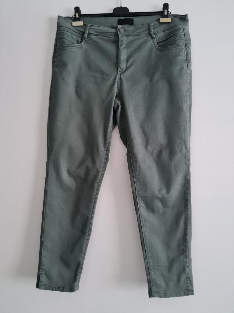 CRO broek maat 46 groen, Kleding | Dames, CRO Jeans, Ophalen of Verzenden, Gedragen, Broek of Spijkerbroek