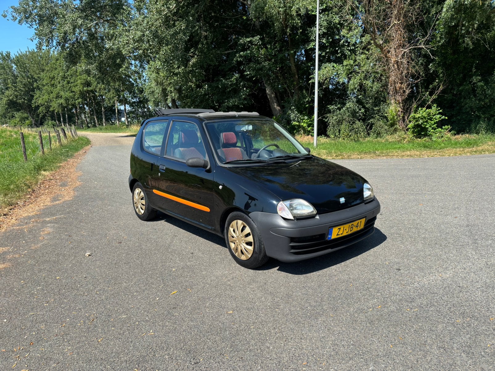 Fiat Seicento 1.1 Sporting Cabrio dak, UNIEKE AUTO, Voorwielaandrijving, Stof, Zwart, Zwart