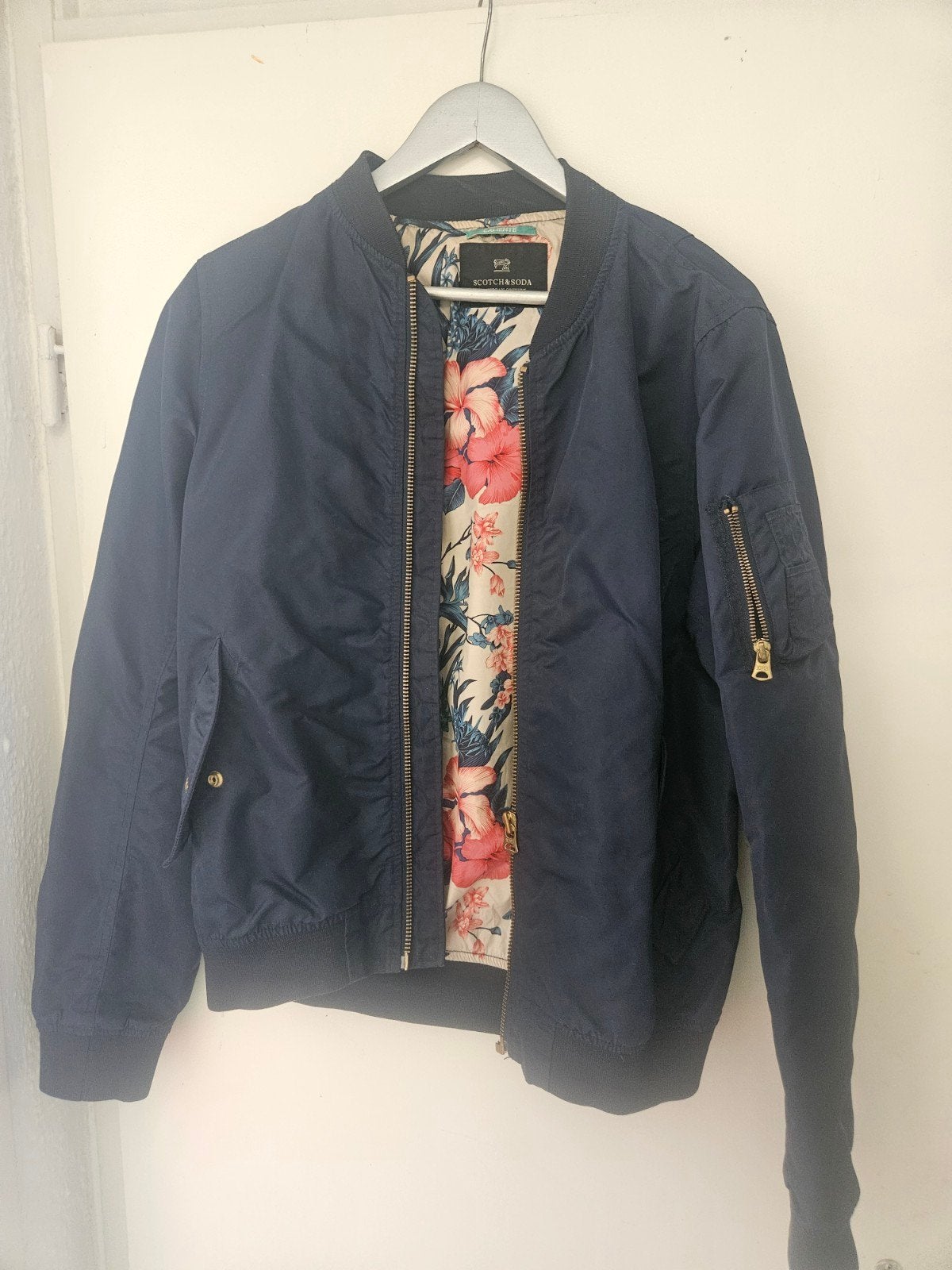Scotch & Soda Bomberjack met bloemenprint voering, Maat 52/54 (L), Blauw, Ophalen of Verzenden, Zo goed als nieuw