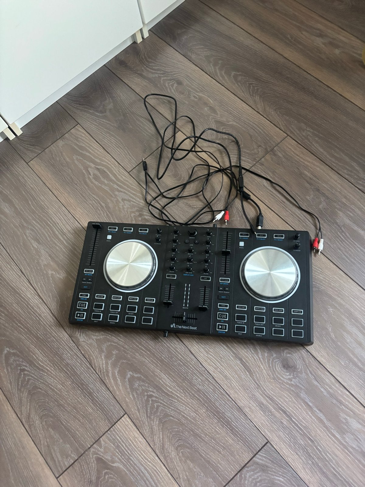 The Next Beat DJ Controller - Zo goed als nieuw, Muziek en Instrumenten, Dj-sets en Draaitafels, Ophalen, Zo goed als nieuw, Dj-set