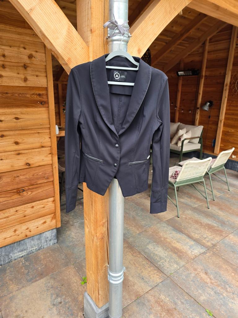Jane Lushka leuk zwart jasje maat S 36 travelstof, Zwart, Ophalen of Verzenden, Zo goed als nieuw, Jane Lushka