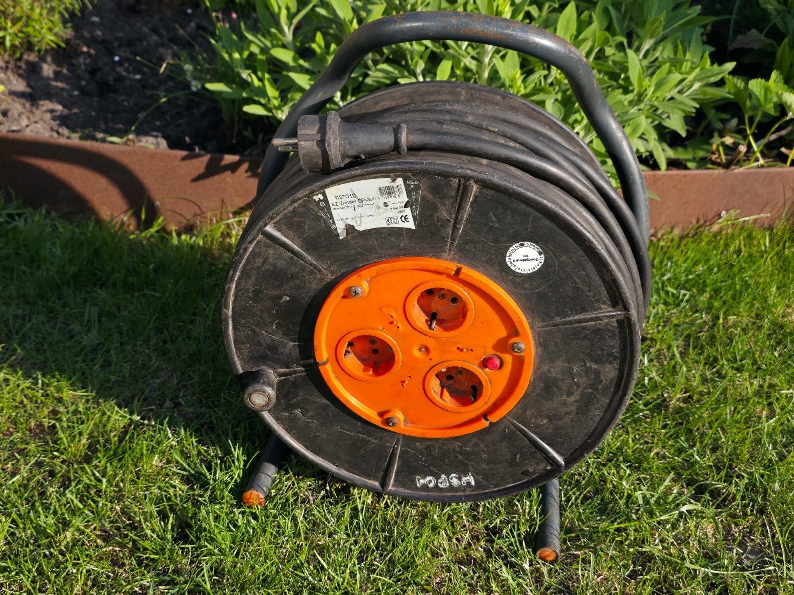 Kabelhaspel EZ-Winder ER-300 40m met 3 stopcontacten, Doe-het-zelf en Verbouw, Elektra en Kabels, Gebruikt, Kabel of Snoer, Ophalen