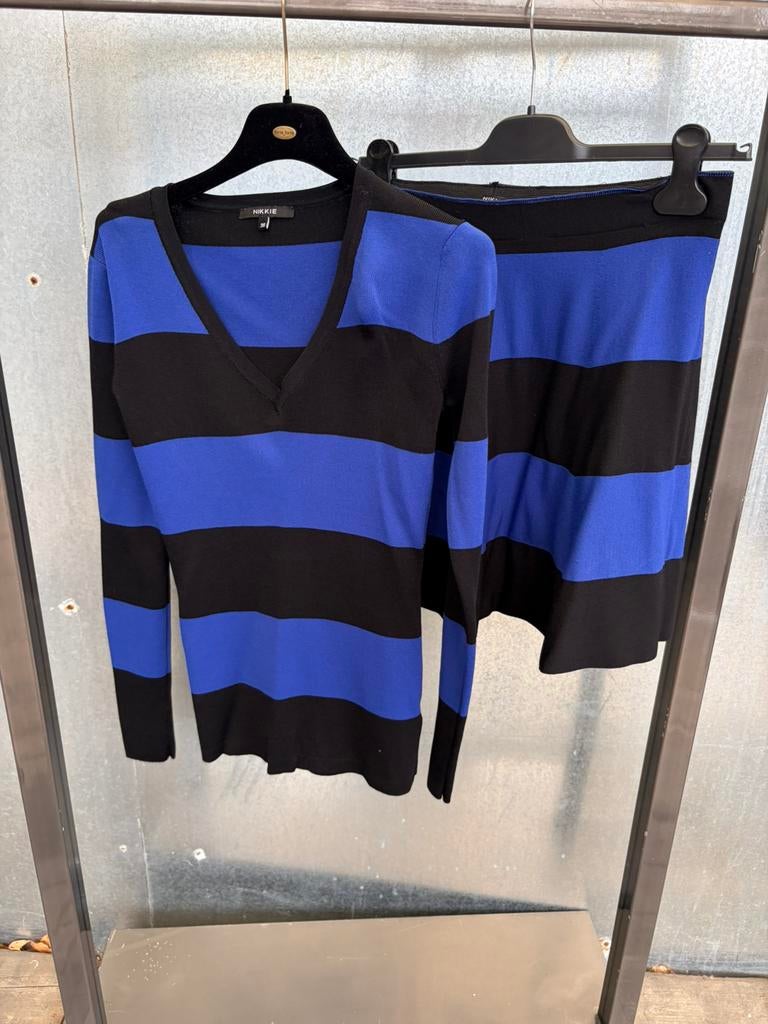 Nikkie set suit pak Jolie top blauw stripe 36 rok skirt, Blauw, Ophalen of Verzenden, Zo goed als nieuw, Maat 36 (S)