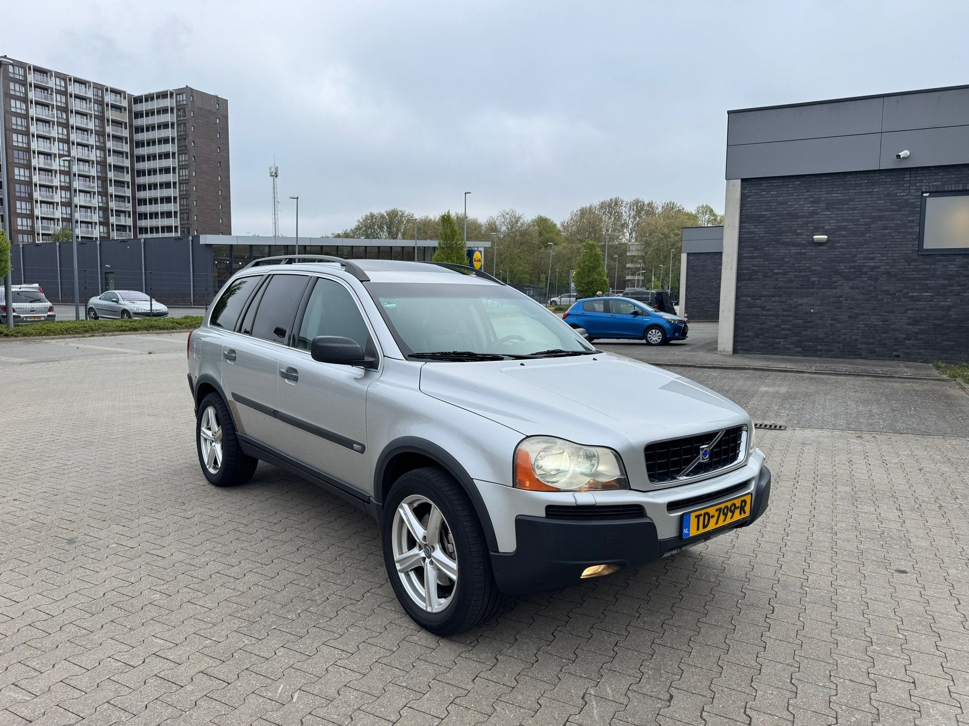 Volvo XC90 2.9 T6 Exclusive 7P, Auto's, Gebruikt, Zwart, 138 €/maand, 7 stoelen
