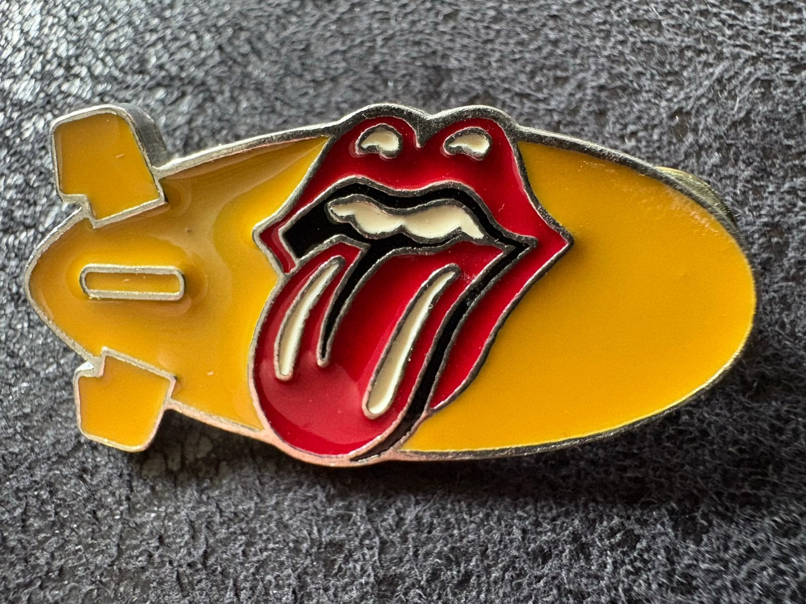 The Rolling Stones speld/pin Licks Tour 2002, Ophalen of Verzenden, Zo goed als nieuw, Boek, Tijdschrift of Artikel