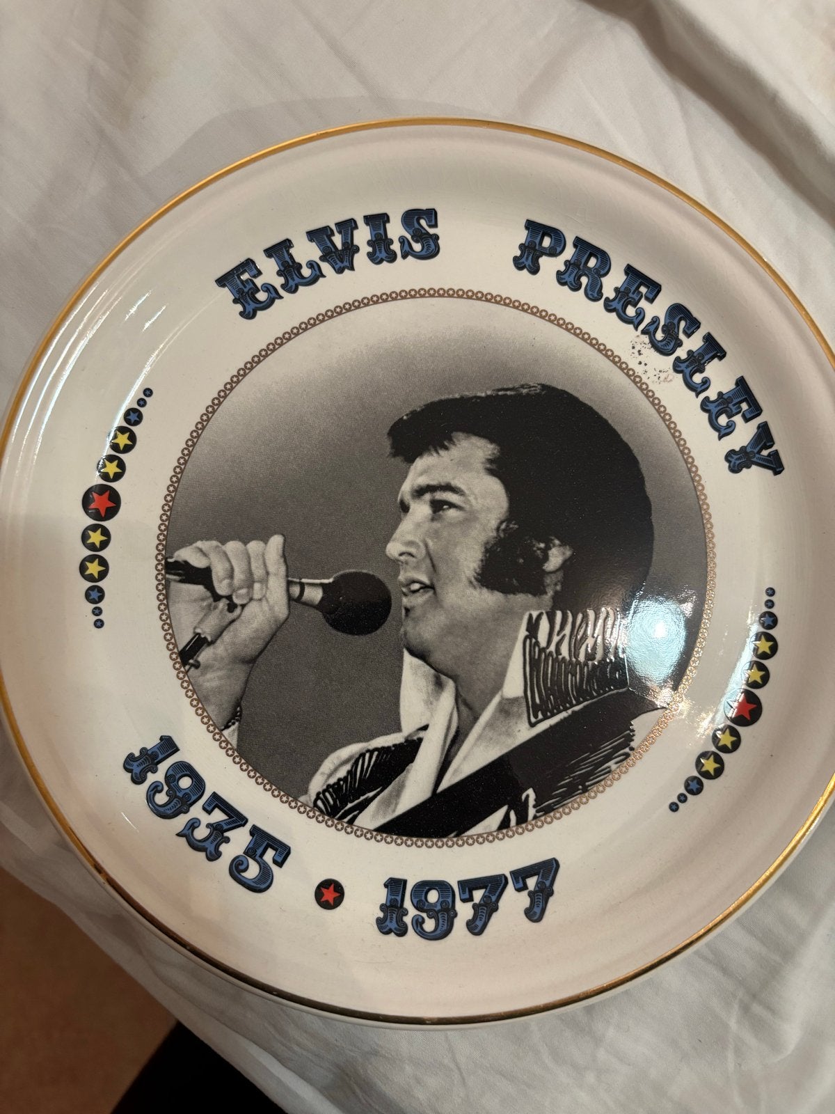 Elvis Presley Herdenkingsbord 1975-1977 - The King, Ophalen of Verzenden, Zo goed als nieuw, Porselein, Bord of Schaal
