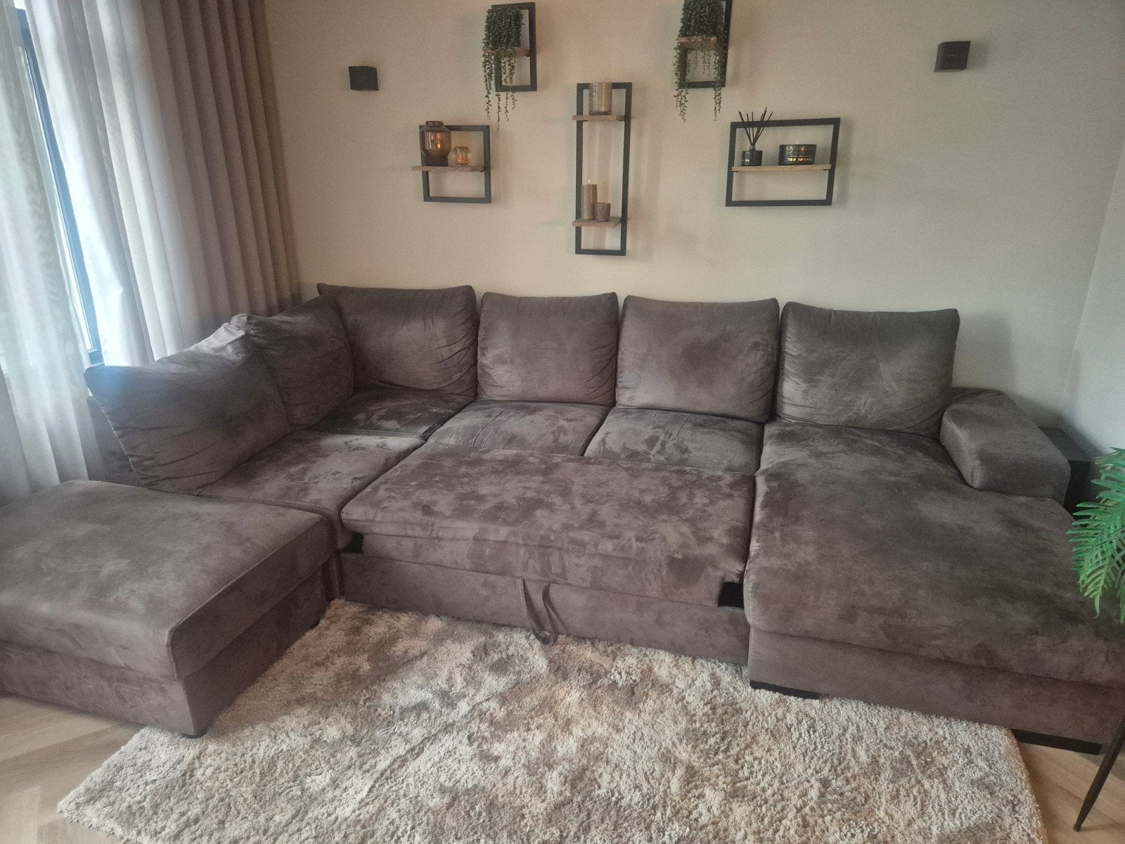 Ruime hoekbank met slaapfunctie en losse poef, Ophalen, Gebruikt, Hoekbank, 300 cm of meer