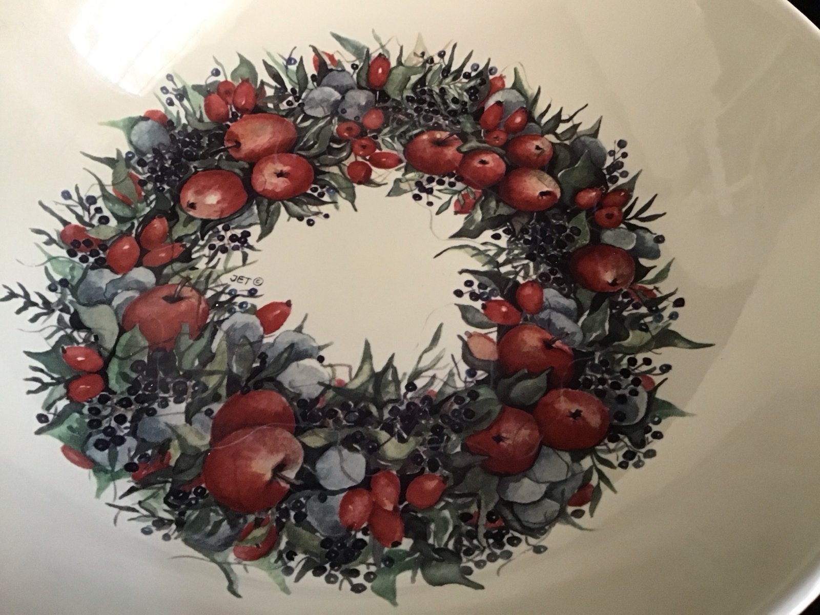 Ecru schaal met appelkrans decoratie, 28 cm van Jet, Huis en Inrichting, Gebruikt, Porselein of Keramiek, Schaal, Rond