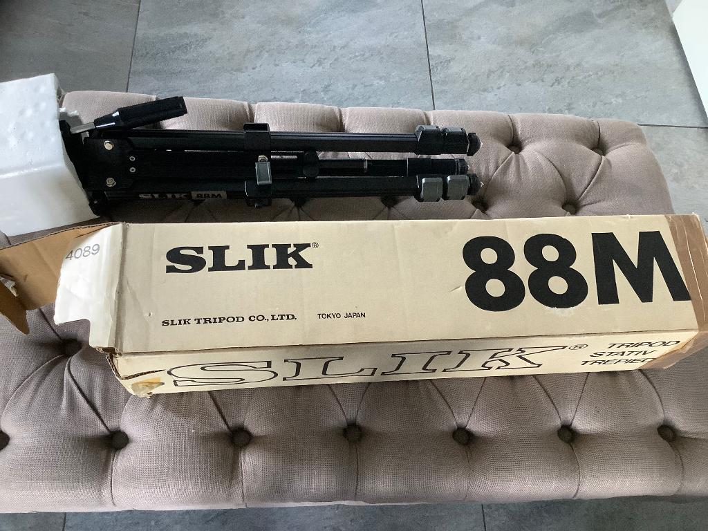 SLIK 88M SLIK TRIPOD LTD. TOKYO JAPAN, Ophalen of Verzenden, Zo goed als nieuw, Driepoot