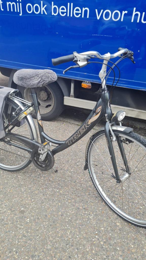 Dames fiets merk trek 28inc 24 versnelling prijs 125, Fietsen en Brommers, Fietsen | Dames | Damesfietsen, Ophalen of Verzenden