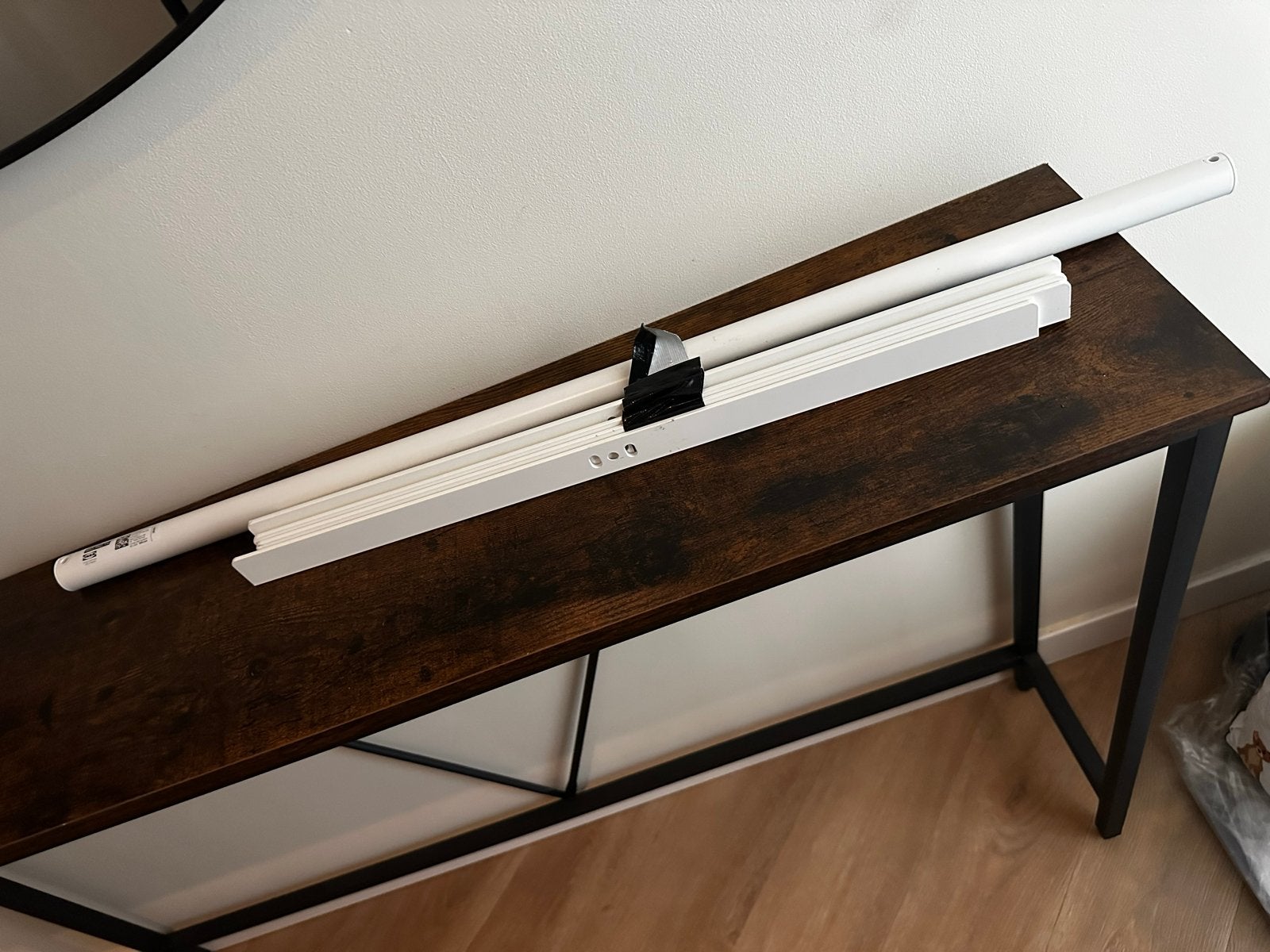 IKEA ELVARLI Kledingroede en plankdragers - Wit, Met plank(en), Elvarli, 100 tot 150 cm, Nieuw