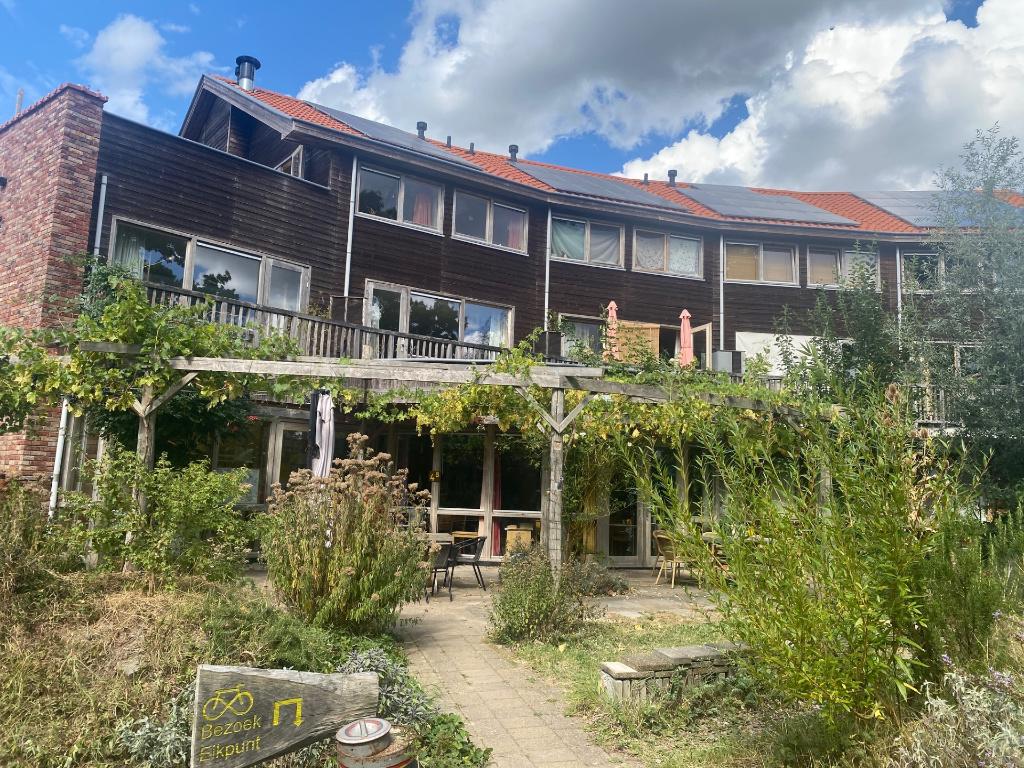 2 x 2 persoons vierdaagse bed / slaapplaatsen in Lent, Minder dan 20 m², Nijmegen