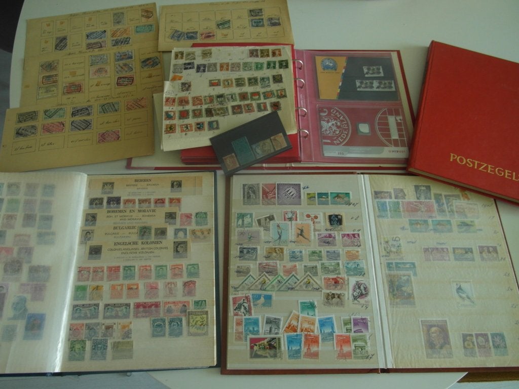 doos postzegels in 4 boeken en los wb hongarije, ned, .., Ophalen