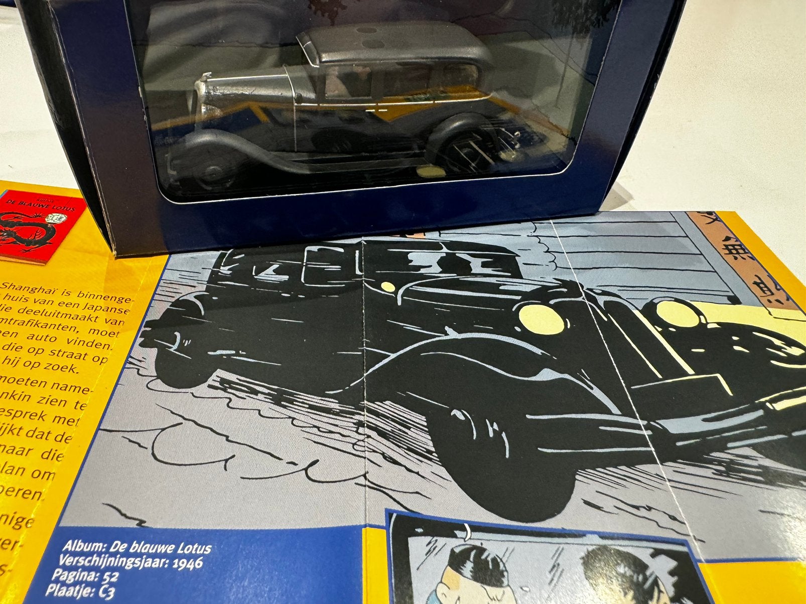 Kuifje auto 1:43 limousine chrysler 6 naar nankin bl lotus, Ophalen of Verzenden, Kuifje, Zo goed als nieuw, Beeldje of Figuurtje