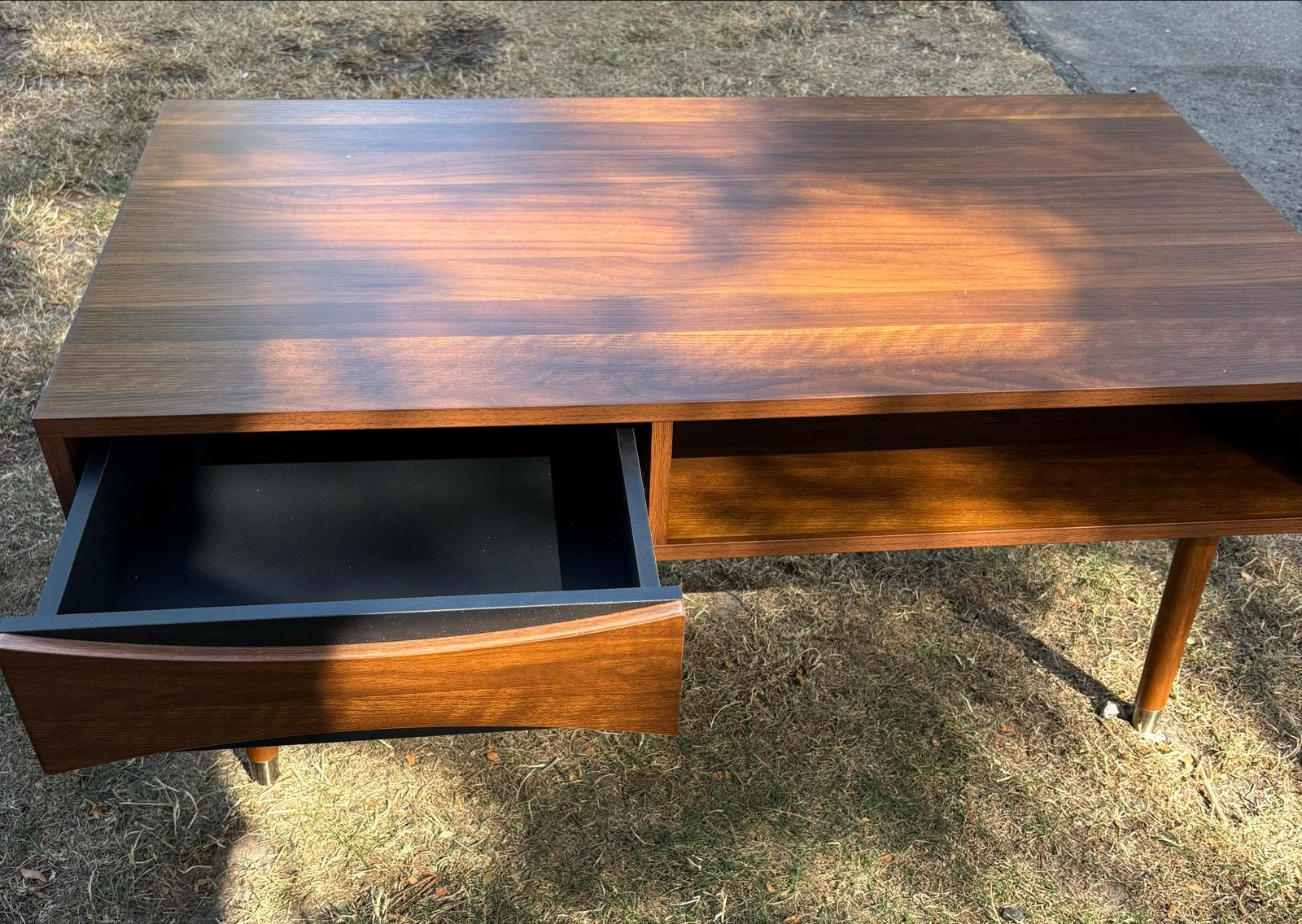 Moderne houten salontafel met lade en opbergruimte, Ophalen, Overige typen, Gebruikt, Bruin