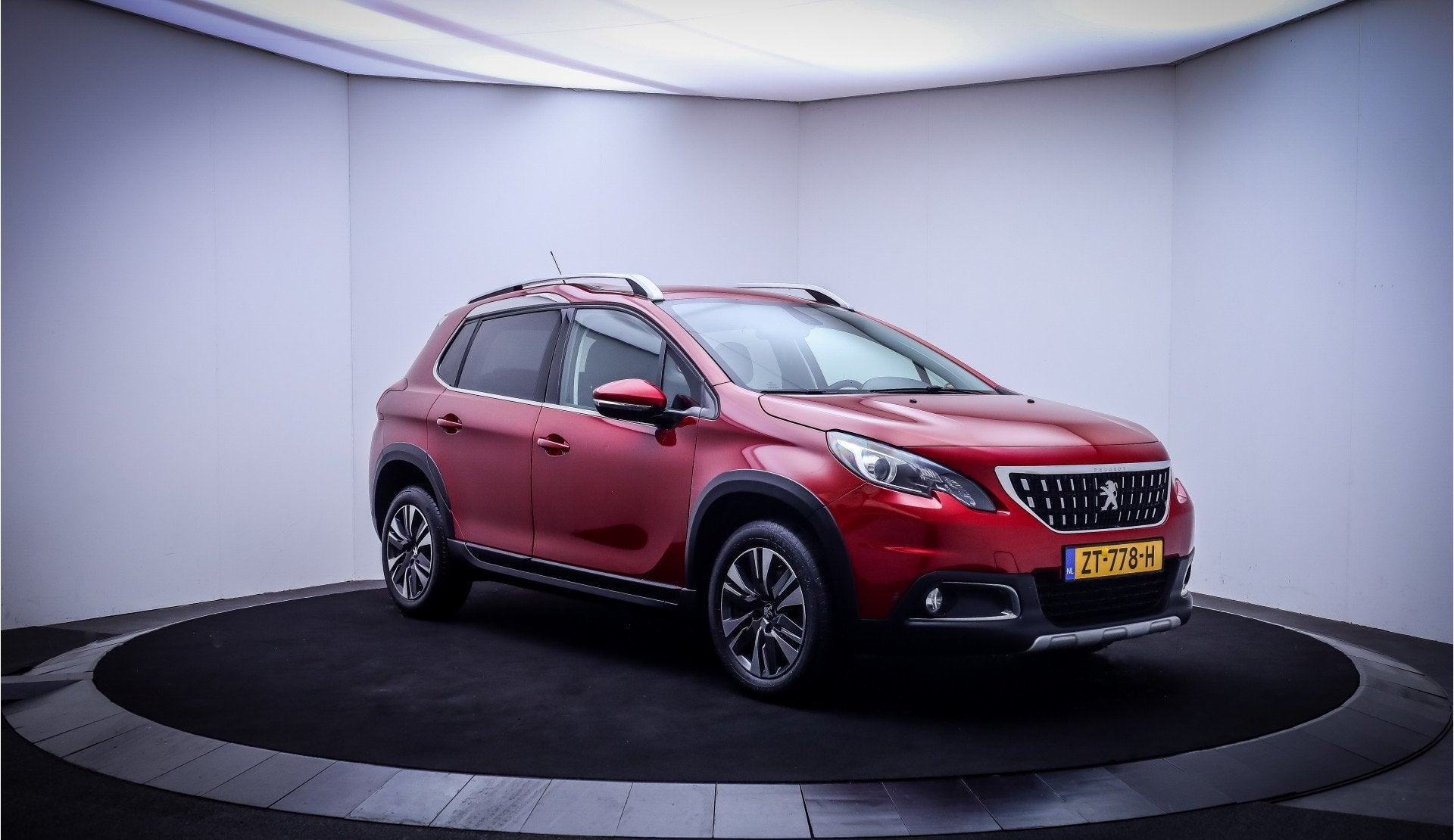 Peugeot 2008 1.2T Aut. ALLURE CAMERA | CARPLAY | CLIMA | CRU, Auto's, Peugeot, Dealer onderhouden, 1199 cc, 1165 kg, Leder en Stof