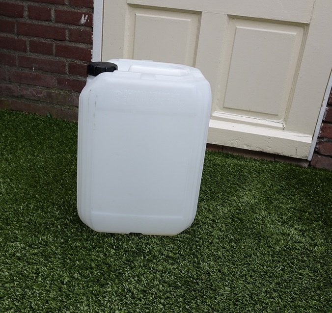 jerrycan  20 liter, Minder dan 75 liter, Ophalen, Zo goed als nieuw, Kunststof
