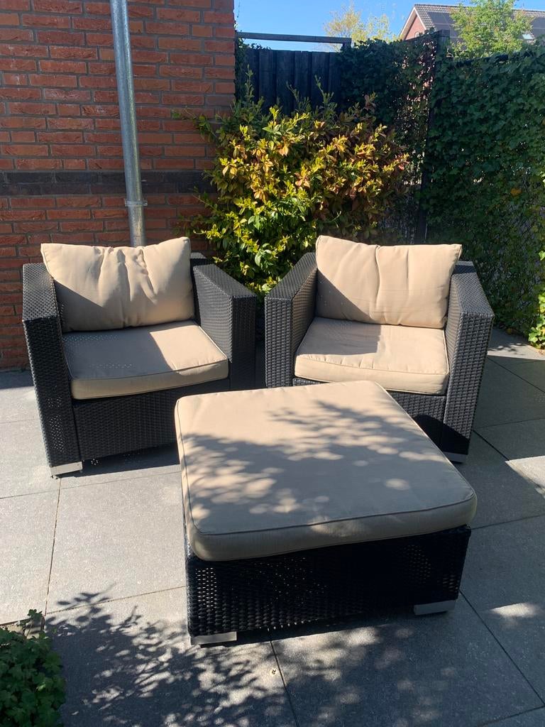 Loungeset wicker 2 stoelen en hocker/tafel incl dienblad., Tuin en Terras, Tuinsets en Loungesets, Gebruikt, Stoel, Loungeset