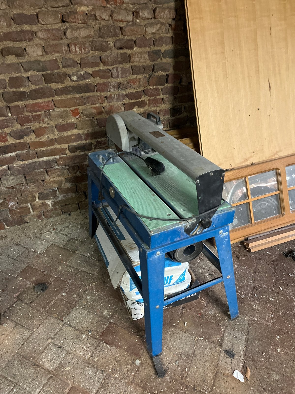 Tegelzaag / Steenzaag - Gebruikt, Doe-het-zelf en Verbouw, Ophalen, Gebruikt, Overige typen, 600 tot 1200 watt