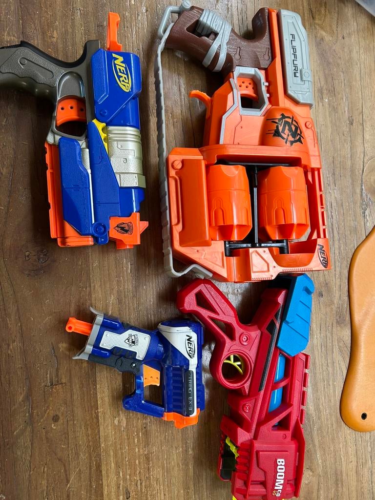 Verschilende NERF geweren, Ophalen of Verzenden, Zo goed als nieuw