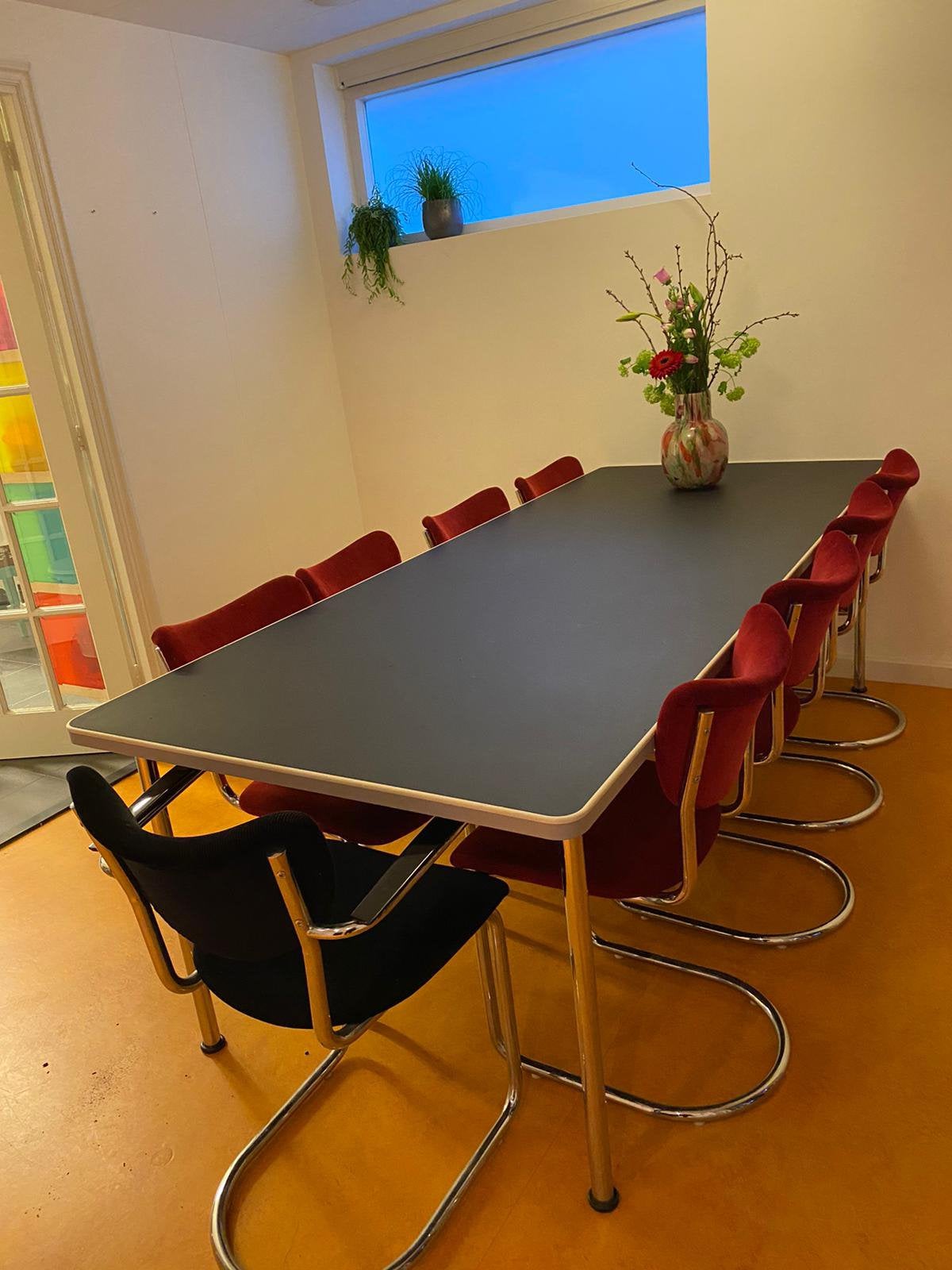 Gispen 515 tafel, tijdloze design klassieker, Overige materialen, Gebruikt, 100 tot 150 cm, 200 cm of meer