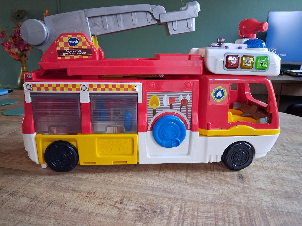 vtech 2 in 1 brandweerauto Franstalig., Ophalen, Gebruikt, 6 maanden tot 2 jaar
