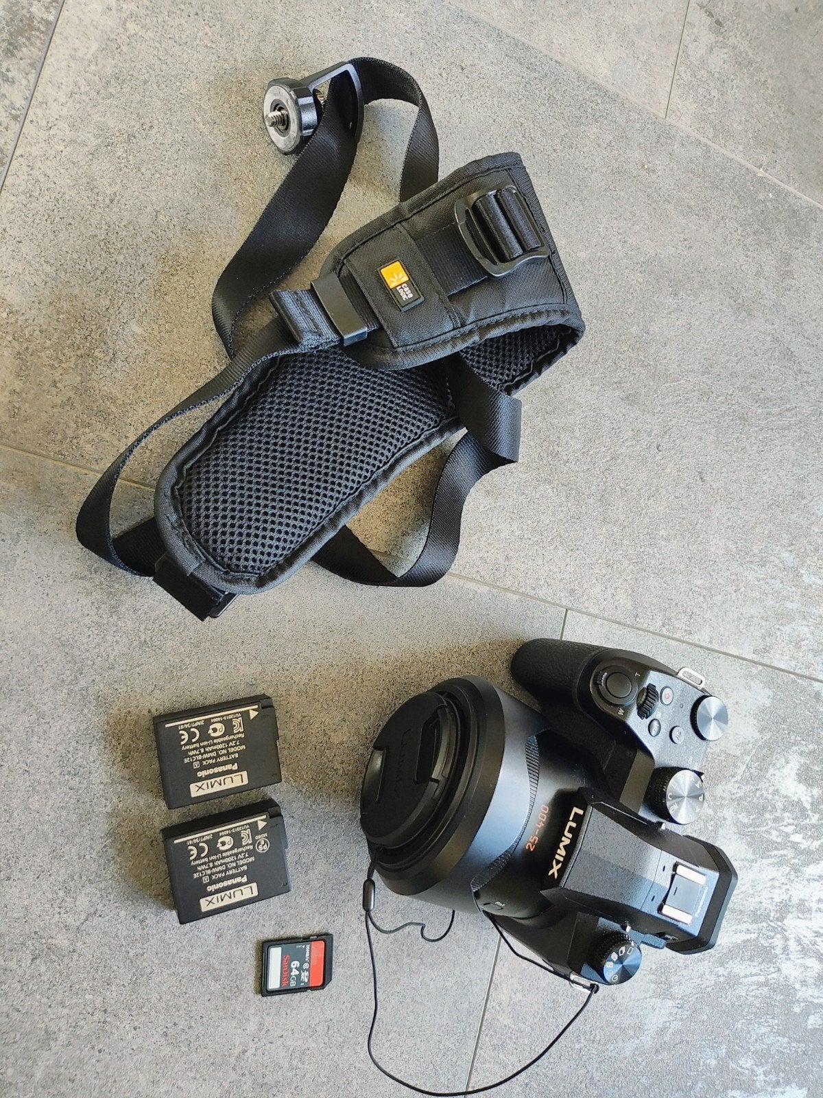 Panasonic Lumix DC-FZ1000 II Bridgecamera met accessoires, Panasonic, Geheugenkaart, Ophalen of Verzenden, Zo goed als nieuw